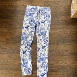 Girls vineyard vines darling jeans with fun detail
